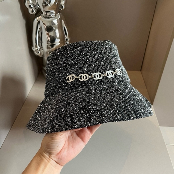 Chanel bucket hat - Picture 6 of 9